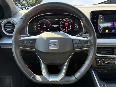 SEAT Arona 2024 — SUV compact dynamique, 22 500 km, boîte auto — Miniature 11