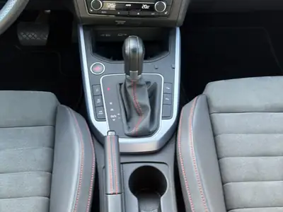 SEAT Arona 2024 — SUV compact dynamique, 22 500 km, boîte auto — Miniature 15