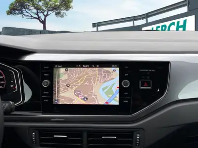 VW Polo 2024 — Dynamique et compacte, moteur essence performant 207 ch — Miniature 13