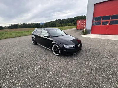 Audi S3 Sportline 2013 — Berline compacte haute performance, entretien AMAG certifié — vista esterna