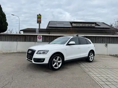 Audi Q5 2011 — SUV premium 211 ch, transmission automatique, tous terrains — fianco