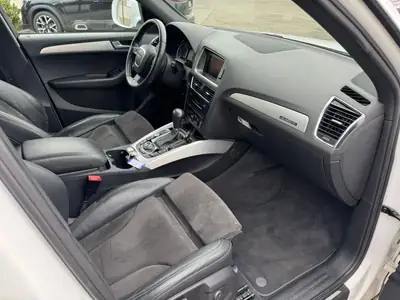 Audi Q5 2011 — SUV premium 211 ch, transmission automatique, tous terrains — cruscotto