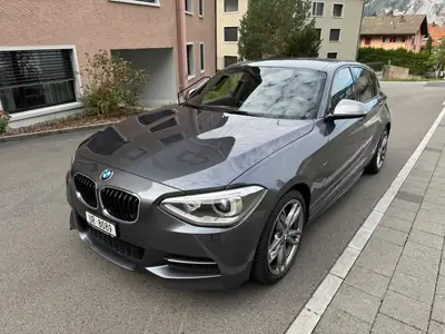 BMW M135 2014 — Berline sportive 319 ch, entretien BMW complet — Seitenansicht