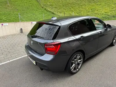 BMW M135 2014 — Berline sportive 319 ch, entretien BMW complet — Detail