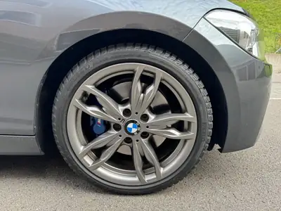 BMW M135 2014 — Berline sportive 319 ch, entretien BMW complet — Miniatur 16