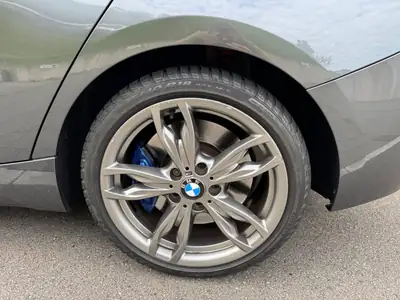 BMW M135 2014 — Berline sportive 319 ch, entretien BMW complet — Miniatur 17