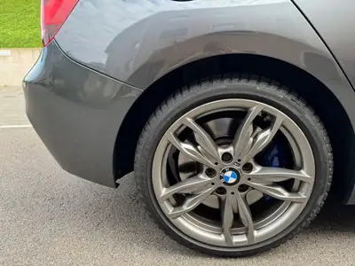 BMW M135 2014 — Berline sportive 319 ch, entretien BMW complet — Miniatur 18