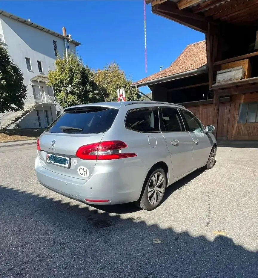 Peugeot 308 2015 occasion Oberentfelden — 3