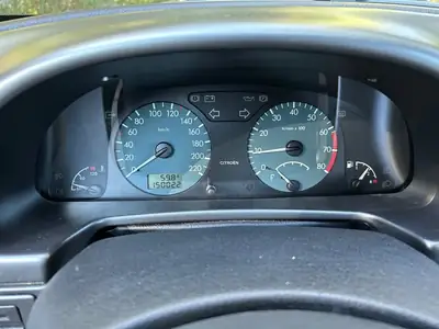 Citroën Xsara 1999 — Berline compacte fiable avec équipement hivernal complet — Miniatura 7
