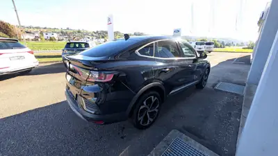 Renault Arkana 2024 — SUV coupé hybride essence, 61000 km seulement — rear view