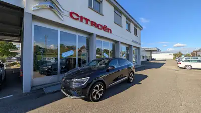 Renault Arkana 2024 — SUV coupé hybride essence, 61000 km seulement — exterior view