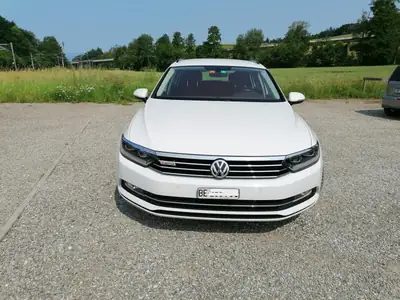 VW Passat Diesel 190 ch — Berline automatique robuste, entretien complet — side view