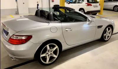 Mercedes-Benz SLK 200 AMG Line 2013 — Cabriolet sportif, moteur V6 306 ch — Seitenansicht