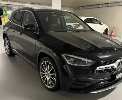 Mercedes-Benz GLA 250 2021 — SUV compact urbain, 52 400 km seulement — détail