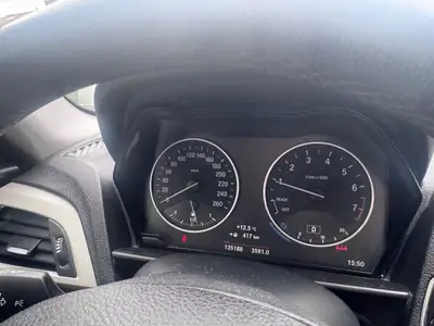 BMW 118i 2016 — Berline compacte automatique, grand révision effectuée — detail