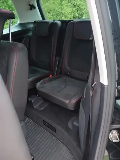 SEAT Alhambra 2019 — Monospace 7 places diesel, 72 000 km, transmission automatique — Innenraum