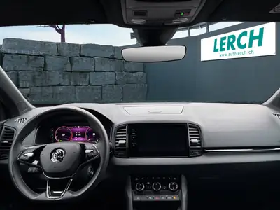 Skoda Karoq 190 ch TSI — SUV polyvalent tout-terrain, technologie premium et faible kilométrage — Miniatura 13