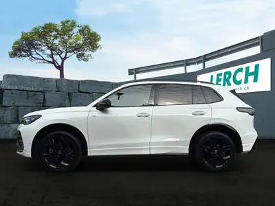 VW Tiguan 2024 — SUV diesel robuste, 15400 km seulement — vista posteriore