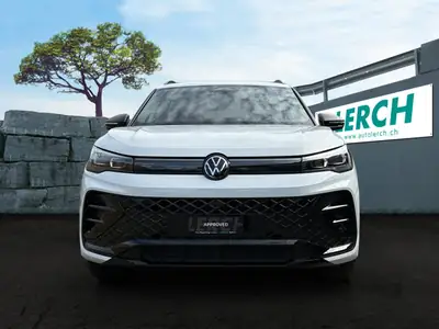 VW Tiguan 2024 — SUV diesel robuste, 15400 km seulement — fianco