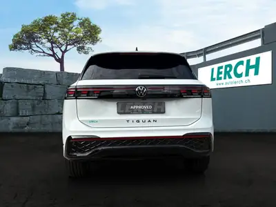 VW Tiguan 2024 — SUV diesel robuste, 15400 km seulement — cruscotto