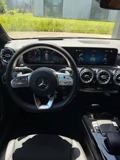 Mercedes-Benz Classe A 220 — Berline compacte diesel, 190 ch automatique — Thumbnail 10