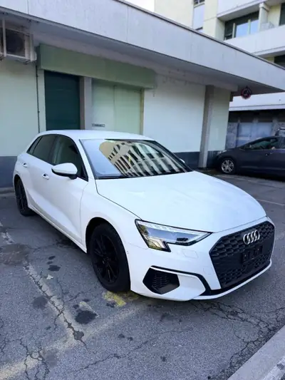 Audi A3 Sedan 2021 — Hybride léger 150 ch, 106'000 km, élégance berline — vue extérieure