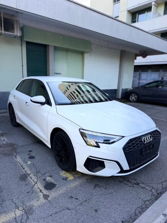 Audi A3 Sedan 2021 — Hybride léger 150 ch, 106'000 km, élégance berline