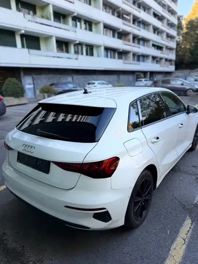 Audi A3 Sedan 2021 — Hybride léger 150 ch, 106'000 km, élégance berline — détail