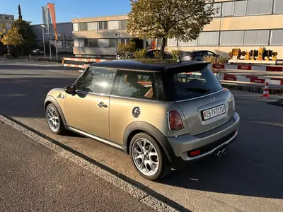 MINI Cooper S 2006 — Sportivité rétro et sensation de conduite Go-Kart — interni