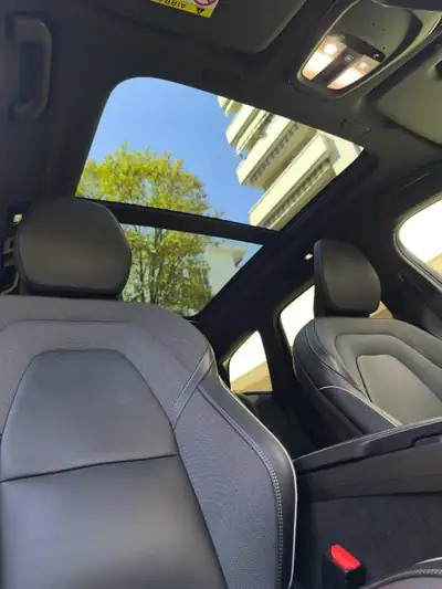 Volvo XC60 B5 Mild-Hybrid — SUV premium 250 ch, 22 600 km seulement — Miniature 10