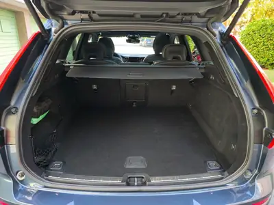 Volvo XC60 B5 Mild-Hybrid — SUV premium 250 ch, 22 600 km seulement — Miniature 14
