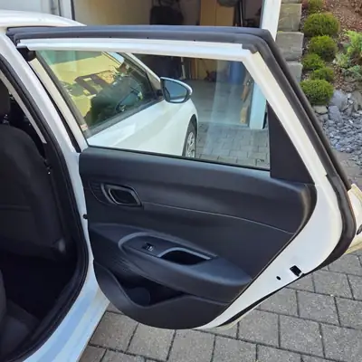 Hyundai i20 1.0 T-GDI 2023 — Citadine fiable, 15'000 km seulement — Miniature 10