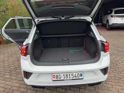 VW T-ROC 190 ch TSI — SUV compact performant, essence automatique, 25'100 km — Miniatura 13