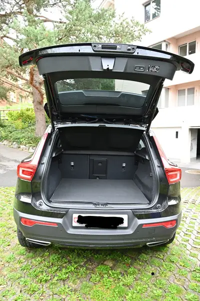 Volvo XC40 2020 — SUV compact premium 247 ch, traction intégrale et garantie constructeur — Thumbnail 8