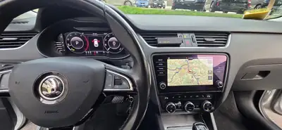 Skoda Octavia Combi 2.0 TDI — Break automatique DSG, 150 ch, kilométrage autoroute — Thumbnail 8