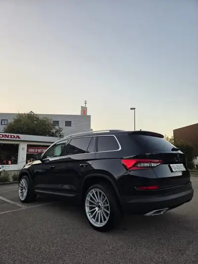 Škoda Kodiaq 2018 — SUV robuste 180 ch, entretien complet, 8 pneus inclus — interior