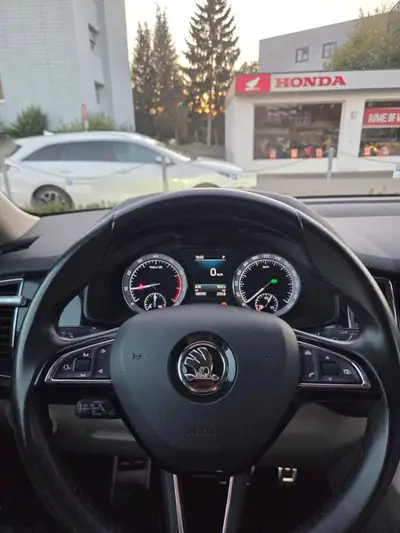 Škoda Kodiaq 2018 — SUV robuste 180 ch, entretien complet, 8 pneus inclus — Thumbnail 13