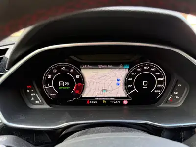 Audi RS Q3 2021 — 400 ch de performance brute, attelage pivotant inclus — Thumbnail 10