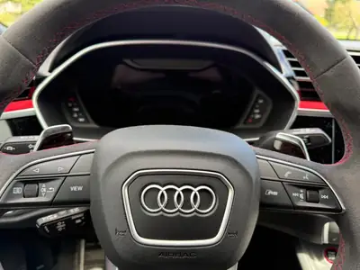 Audi RS Q3 2021 — 400 ch de performance brute, attelage pivotant inclus — Thumbnail 14
