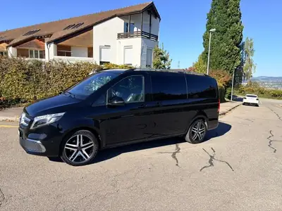 Mercedes-Benz V 300 d 4MATIC — Van premium 7 places, 239 ch, tout-terrain — side view